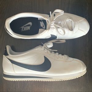 Nike Classic Cortez Black and White